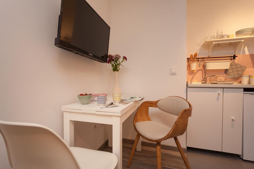 Apartments And Rooms Hey Ρόβινι Εξωτερικό φωτογραφία