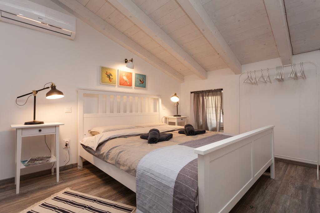 Apartments And Rooms Hey Ρόβινι Εξωτερικό φωτογραφία